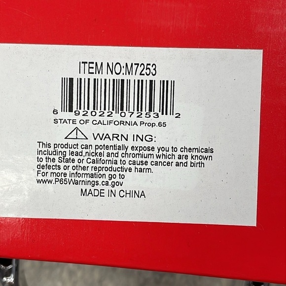 NIB Christmas Holiday Gift Set Mug and Hand Towel White Elephant - Picture 5 of 6